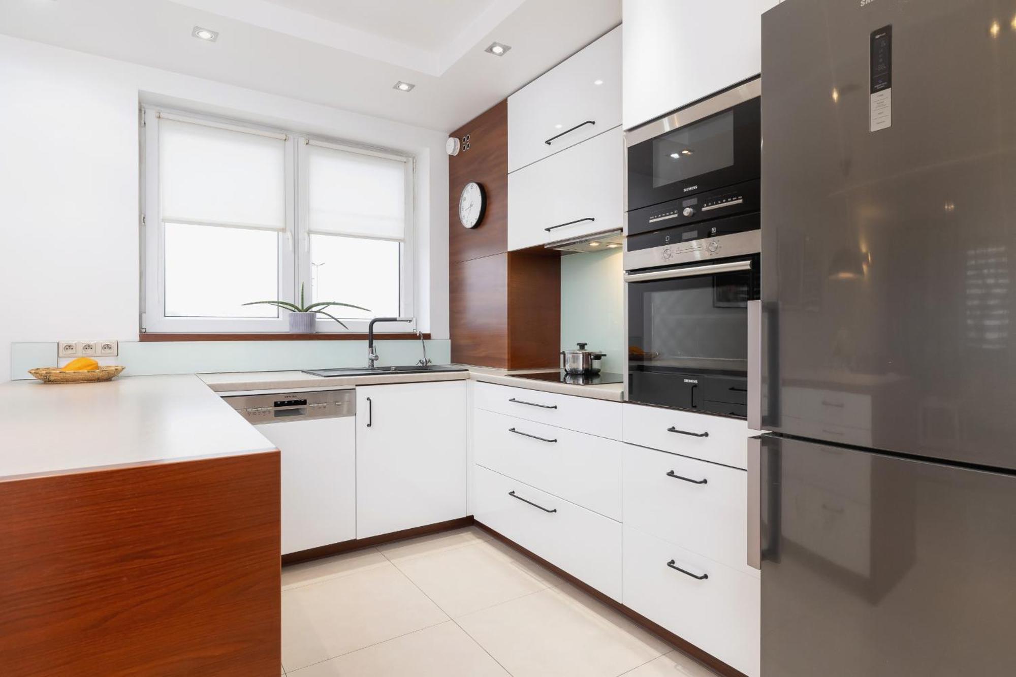 Dworska Modern Apartment In Zabrze By Rent Like Home المظهر الخارجي الصورة